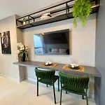 Simple Smart Flat - By Jess